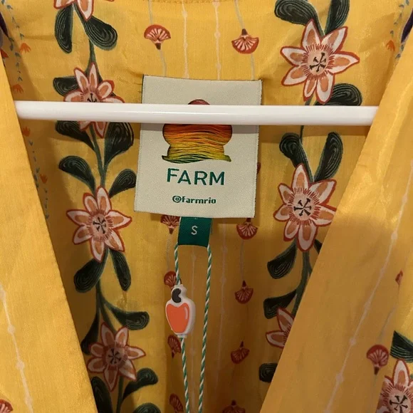 FARM Rio Delicate Flowers Stripes Blouse - Picture 4 of 7